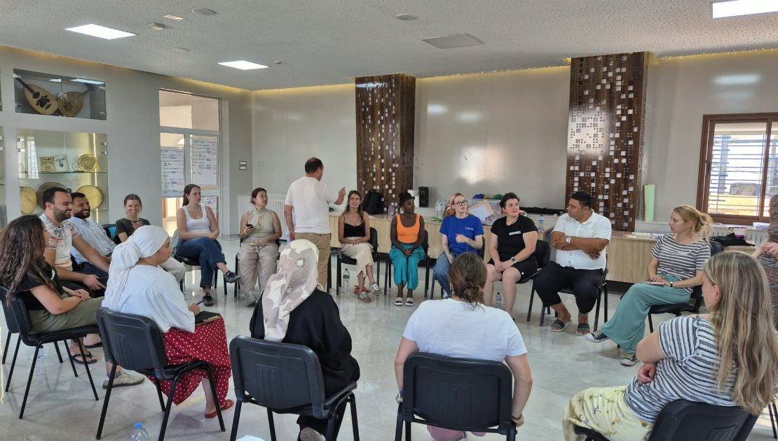 Seminarraum mit Gruppe, Ort: Hammamet